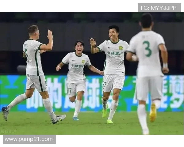 北京足球队以87分稳居大师赛积分榜首位争夺冠军形势明朗