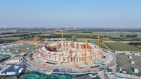 足球场施工大型修建施工企业总工程师培训班走进由中建八局一公司项目(图2)